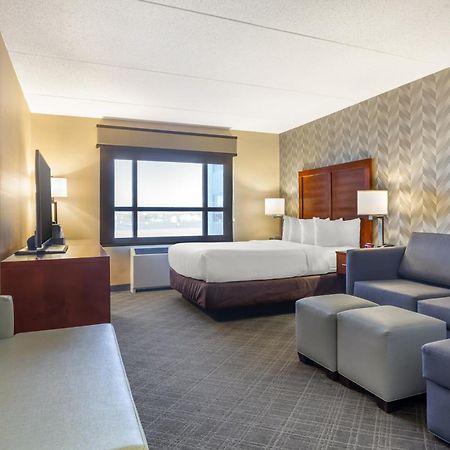 Comfort Inn & Suites Logan International Airport Ревере Екстер'єр фото