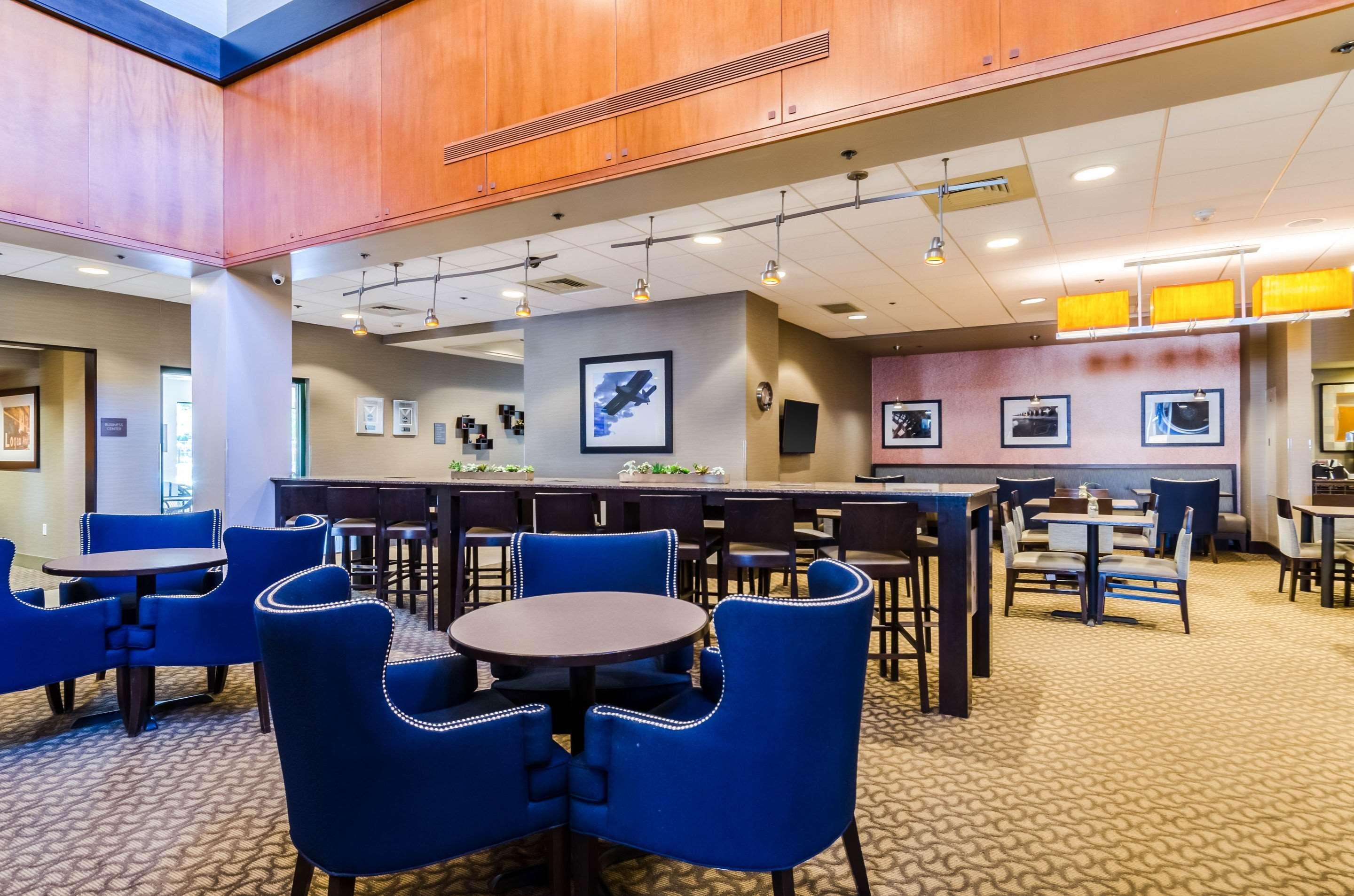 Comfort Inn & Suites Logan International Airport Ревере Екстер'єр фото