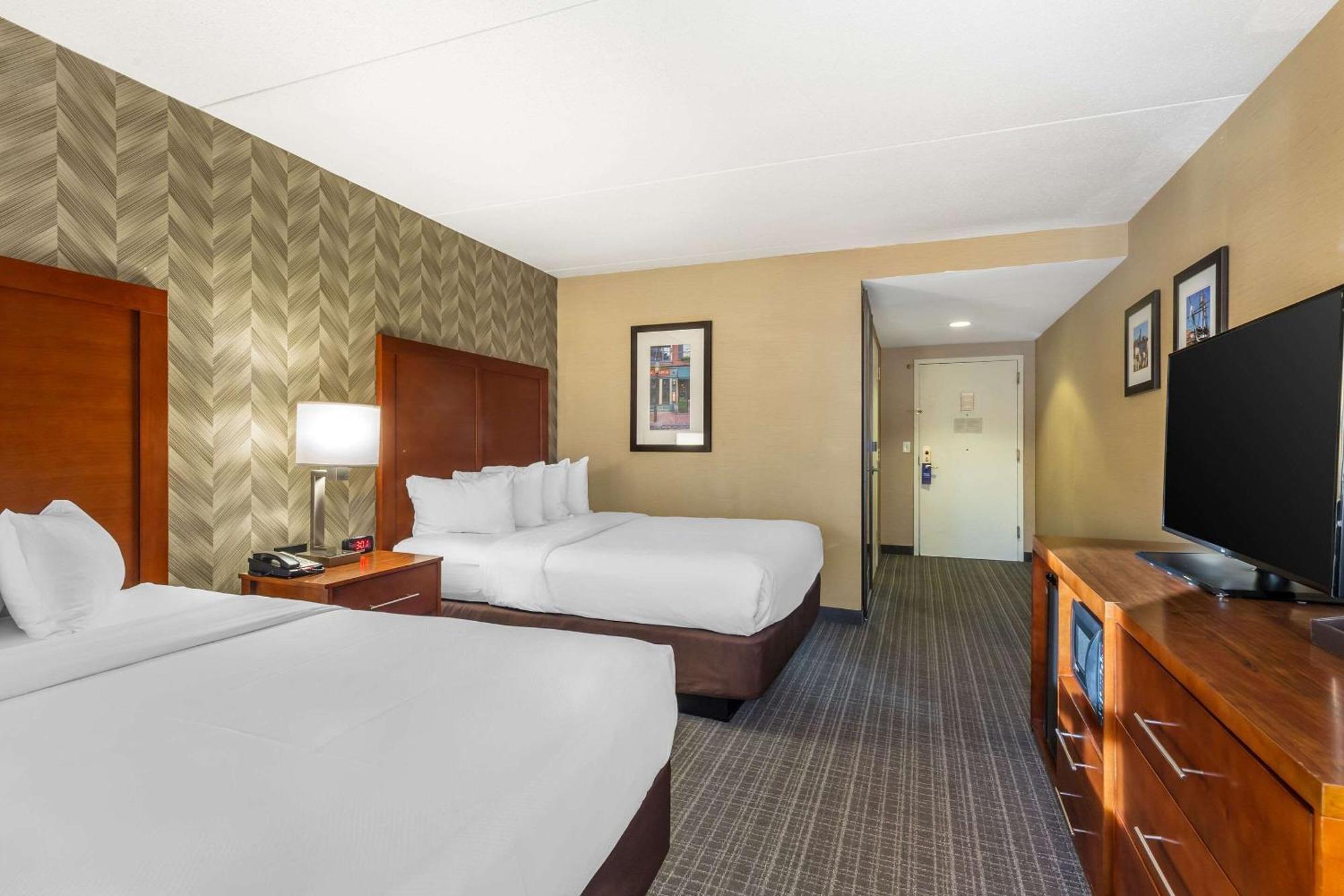 Comfort Inn & Suites Logan International Airport Ревере Екстер'єр фото