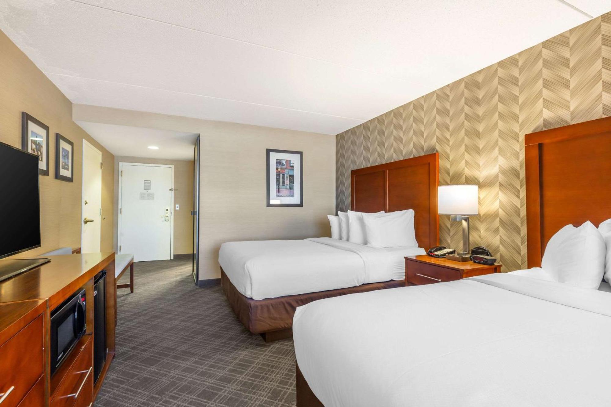 Comfort Inn & Suites Logan International Airport Ревере Екстер'єр фото